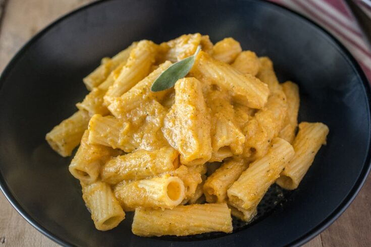 A closeup showing how creamy the sauce is all over the pasta