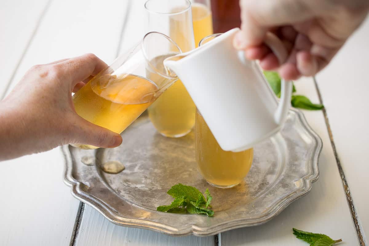 This Early Grey ginger spritzer is a light, refreshing summery drink made of just Earl Grey tea and non alcoholic ginger beer. A simple 2 ingredient drink perfect for sipping on those warmer days or evenings as the sun goes down.