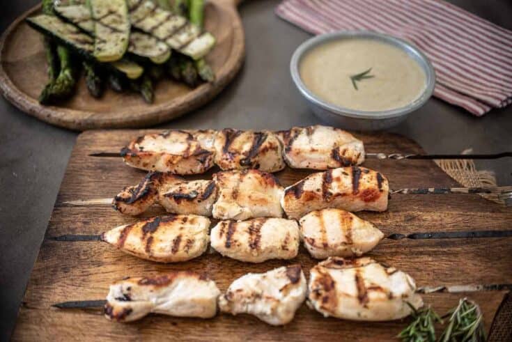 4 grilled chicken kabobs with mustard sauce