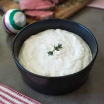 Homemade creamy horseradish sauce